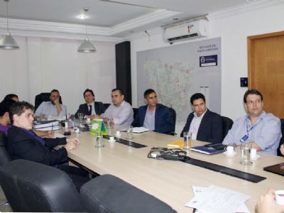 Equipe de governo se re�ne com Sinetran