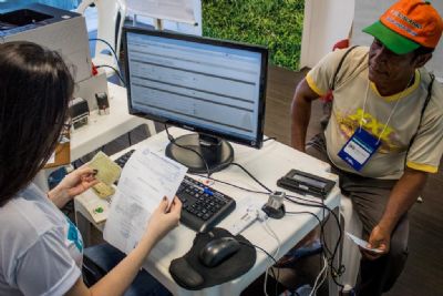 Caravana de Cuiab� realizou mais de 30 mil atendimentos de cidadania