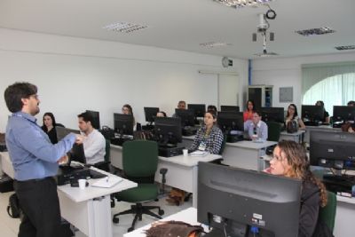 Assessores e magistrados participam de capacita��o