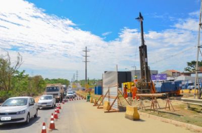 Avenida das Torres � interditada para obra e motoristas devem fazer desvio