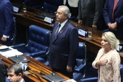 Jayme e Selma se destacam ap�s confus�o em segundo dia de vota��o para presid�ncia do Senado