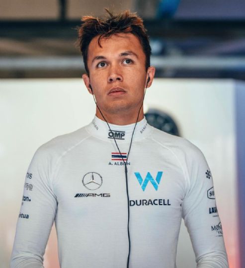 Alex Albon, da Williams, � diagnosticado com apendicite e perder� GP da It�lia