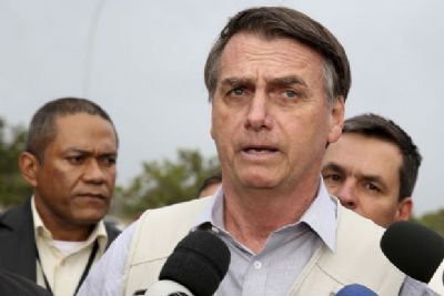 Leil�es de concess�o de aeroportos render�o R$ 3,5 bi, diz Bolsonaro; Quatro s�o de MT