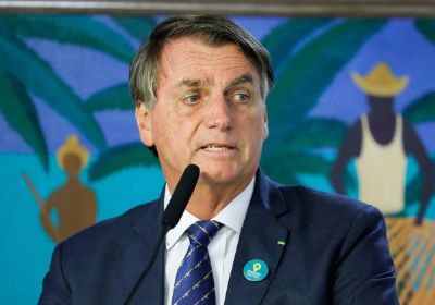 Bolsonaro rompe sil�ncio e faz pronunciamento