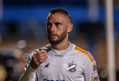 ​Uni�o anuncia experiente meia Jean Patrick