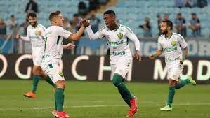 ​Cuiab� fica perto de acertar retorno de meia que est� no futebol dos Estados Unidos