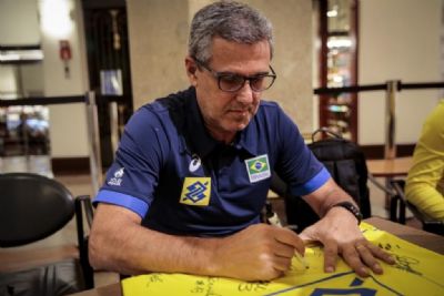 T�cnico Jos� Roberto Guimar�es far� palestra em Cuiab�