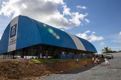 Ap�s quase 40 anos, escola estadual de Pocon� ter� quadra poliesportiva