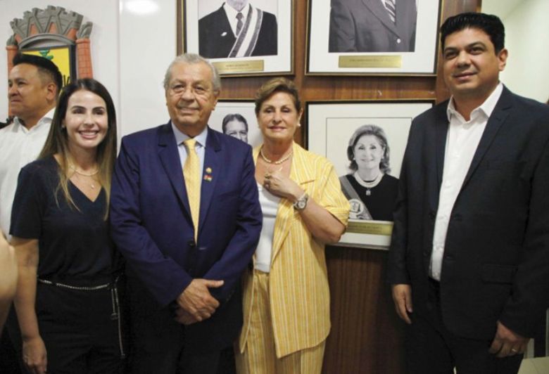 Kalil inaugura galeria de prefeitos e enaltece gest�o Lucimar