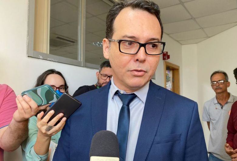 L�dio acusa Barranco de abocanhar maior parte das inser��es