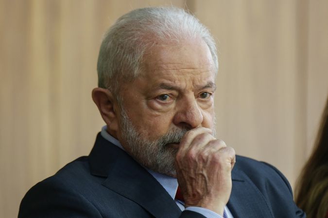 Governo prop�e sal�rio m�nimo de R$ 1.389 em 2024, sem aumento real