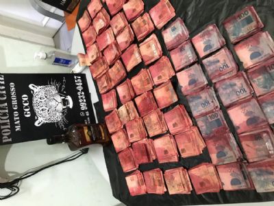 Pol�cia Civil apreende mais de R$ 102 mil em c�dulas manchadas de furto a bancos