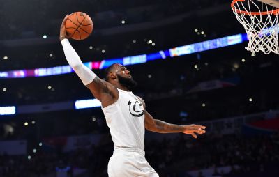 Novo formato do All-Star funciona, jogo esquenta, e LeBron vence duelo com Curry