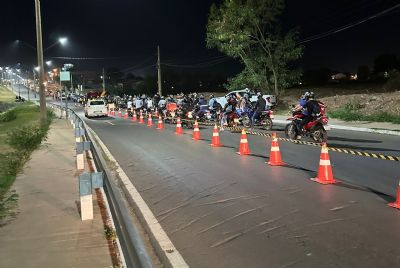 Opera��o resulta em 107 multas e remo��o de 69 motocicletas em Cuiab�