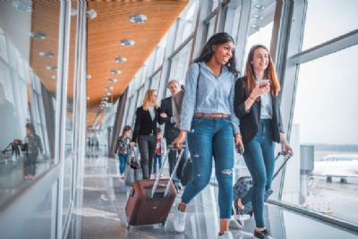 Bagagens de m�o come�am a ser cobrados por companhias Low Cost no Brasil