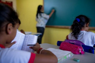 Benefici�rios do Bolsa Fam�lia  apresentam bom desempenho na frequ�ncia escolar