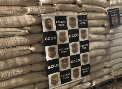 ​Carga roubada de milho � recuperada pela pol�cia em empresa em V�rzea Grande