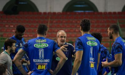 Minas suspende futebol e v�lei no estado a partir da pr�xima segunda