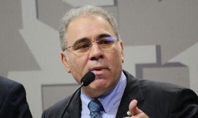 Bolsonaro anuncia Marcelo Queiroga como novo ministro da Sa�de