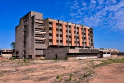 Governo tenta suspender acordo para retomada das obras do Hospital Central