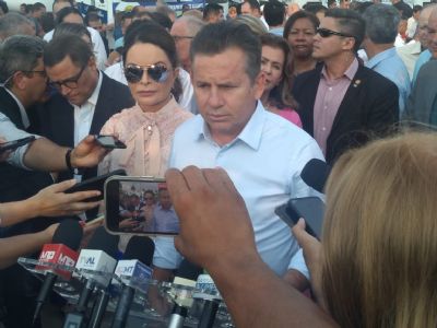 Governador aguarda libera��o para iniciar obras e diz que n�o vai repassar dinheiro para Emanuel