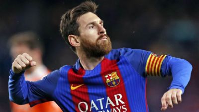 Messi parabeniza Beckham por franquia na MLS e 