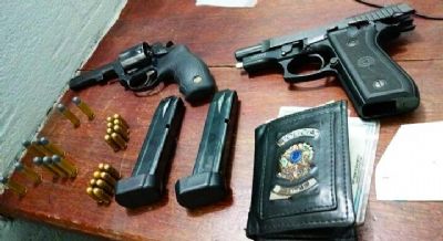 PM prende dois homens e apreende armamento e muni��o na MT-010