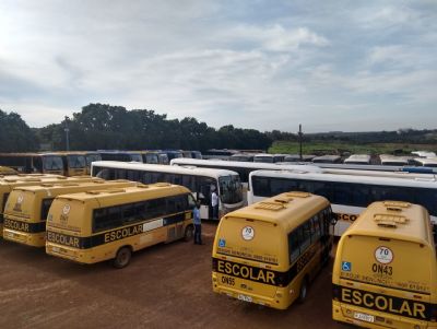 �nibus do transporte escolar passam por vistorias para garantir a seguran�a dos alunos