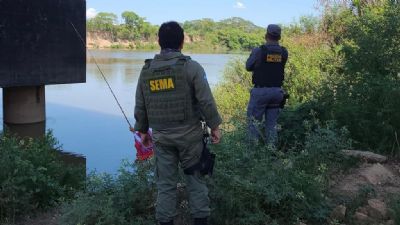 ​Sema-MT apreende redes de pesca predat�ria durante fiscaliza��o nos Rios Cuiab� e Manso