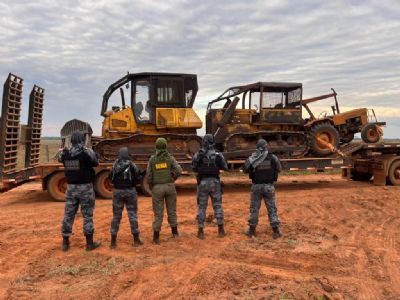 ​Sema apreende 250 cabe�as de gado, m�quinas pesadas e aplica multa de R$ 20 milh�es