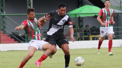 Oper�rio vence o Mixto por 2 a 1 de virada