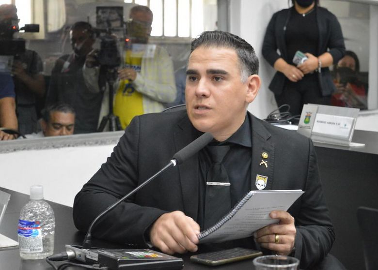 Manobra de Paccola atrasa tramita��o sobre pedido de cassa��o na C�mara