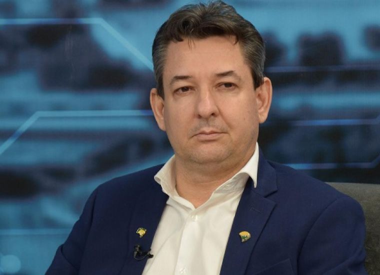 Pastor revela sofrer preconceito por disputar cargo pol�tico