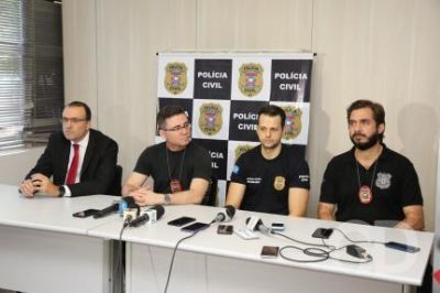 Quadrilha instalou software falsos em escolas, diz Pol�cia Civil