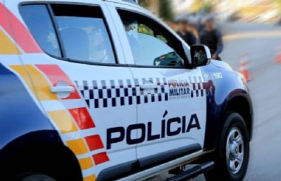 Motorista embriagado � detido ap�s atropelar dupla em motocicleta que sa�a de matagal