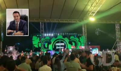 MPE investiga prefeito por aglomera��o em live de Gusttavo Lima