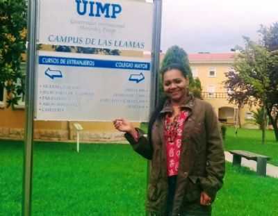 Professora da rede estadual busca na Espanha novidades na �rea de tecnologia educacional
