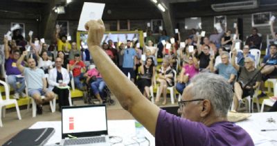 Professores da UFMT encerram greve e decidem data para retomada das aulas