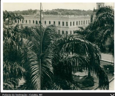 Biblioteca Estev�o de Mendon�a completa 107 anos de hist�ria