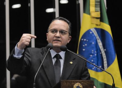 Minist�rio P�blico denuncia Taques por obstru��o de justi�a