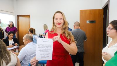 Prefeita empossa nova Controladora Geral do Munic�pio