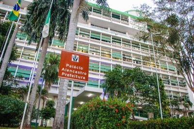 Mais de 15 pr�-candidatos est�o de olho na prefeitura de Cuiab� em 2020
