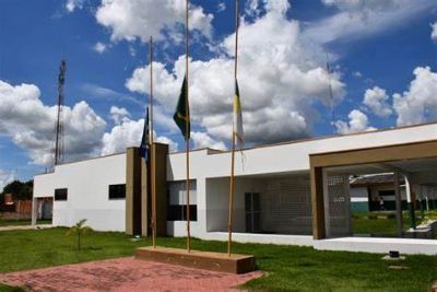 Prefeito aprova verba indenizat�ria para ele, vice e secret�rios