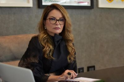 Primeira-dama testa positivo para Covid-19 e cumpre isolamento em casa