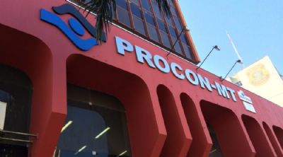 Procon intermedia acordos de d�vidas em mutir�o popular