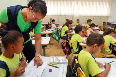 Governo federal anuncia aumento do piso dos professores