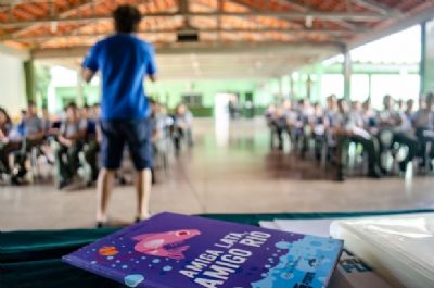 Cidades de MT recebem projeto de incentivo � leitura e educa��o ambiental