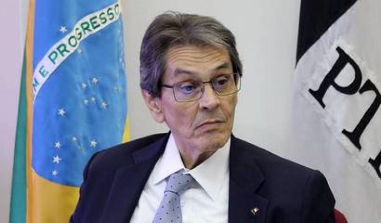 Em pris�o domiciliar, Roberto Jefferson grava pedindo votos para Vict�rio Galli