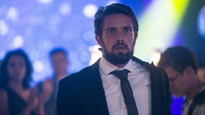'O outro lado do para�so': Renato � o grande vil�o da novela das nove