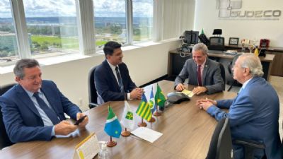 Ministro garante recursos de R$ 168 milh�es e senadores destinam emendas para VG